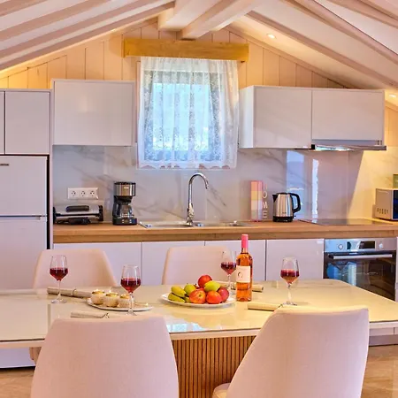 Christos Corfu Premium Apartment